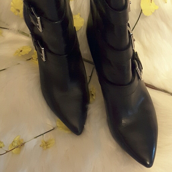 MICHAEL KORS genuine leather boot with zipper - Picture 7 of 8